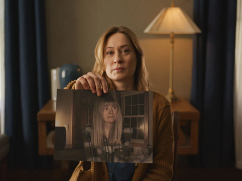 A Maldição de Shelby Oaks | Terror da NEON ganha pôster e trailer sai amanhã