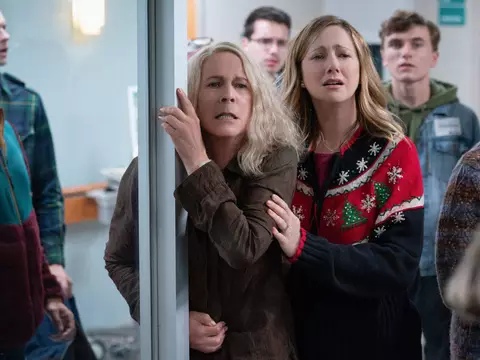 Jamie Lee Curtis e Judy Greer em Halloween Kills (Universal Pictures/Reprodução)