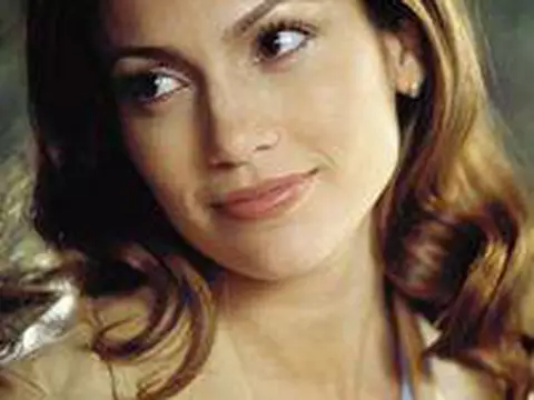 Jennifer Lopez vai estrelar remake de Um Salto para a Felicidade