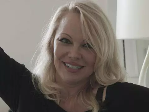 Pamela Anderson responde a Pam & Tommy com documentário raso