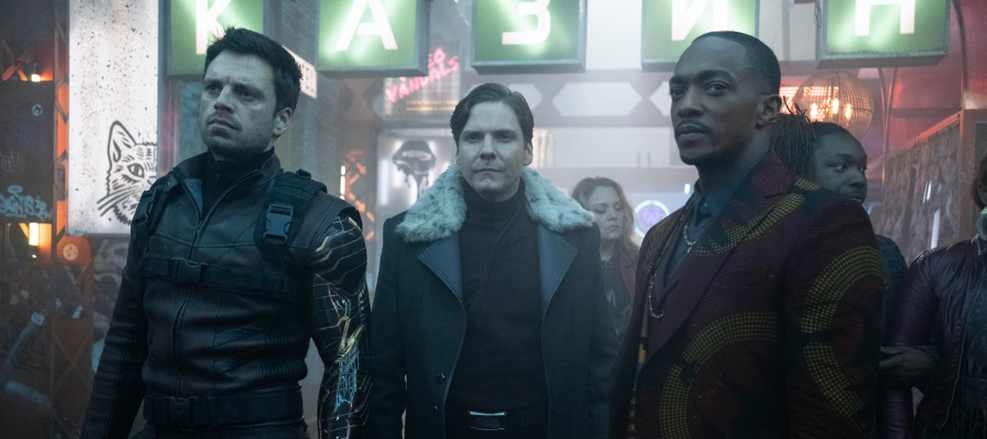Vingadores: Doomsday Revela Bastidores em Madripoor e Surpresas no Elenco