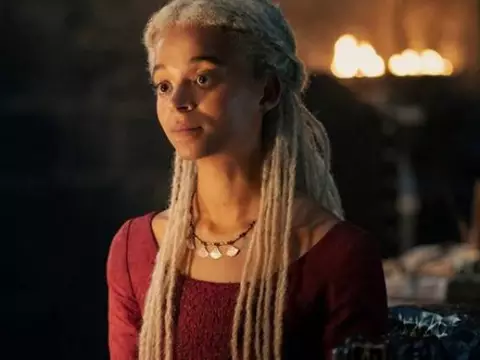 Rhaena Targaryen em A Casa do Dragão (Reprodução)