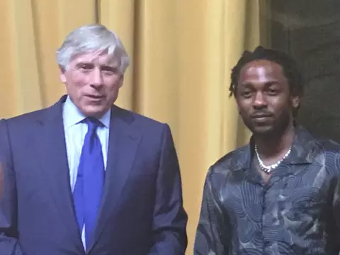 Kendrick Lamar aceita prêmio Pulitzer de música