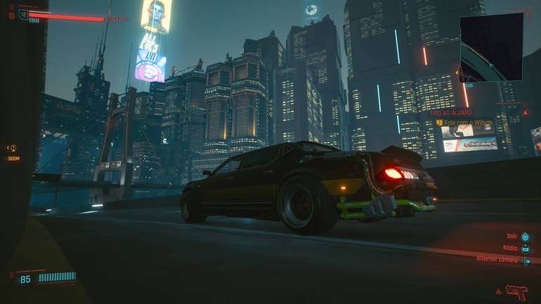 Estrada de Cyberpunk 2077.