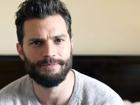 Jamie Dornan deve viver Will Scarlett em Robin Hood: Origins