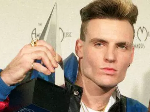 Depois de batalha jurídica com Queen e David Bowie, Vanilla Ice revela ter direitos de "Under Pressure"