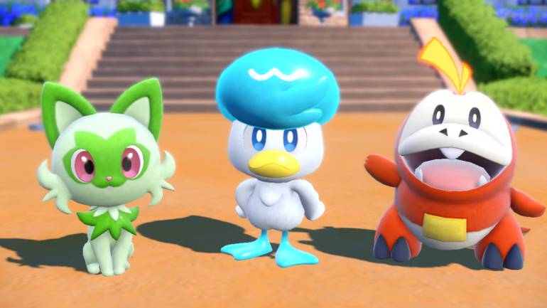 Trecho de gameplay de Pokémon Scralet e Violet mostra os iniciais Sprigatito, Fuecoco e Quaxly. 