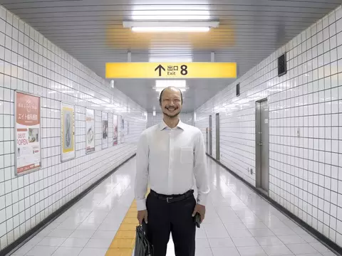 Baseado em jogo, terror Exit 8 ganha novo trailer; assista