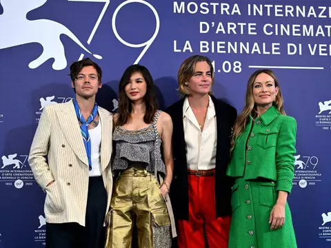 Harry Styles, Gemma Chan, Chris Pine e Olivia Wilde no Festival de Veneza (Tiziana FABI / AFP)
