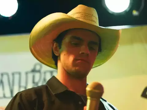 Asa Branca: A Voz da Arena | Filme brasileiro com Felipe Simas ganha trailer