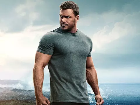 Alan Ritchson, de Reacher, vai estrelar filme do diretor de Bagagem de Risco