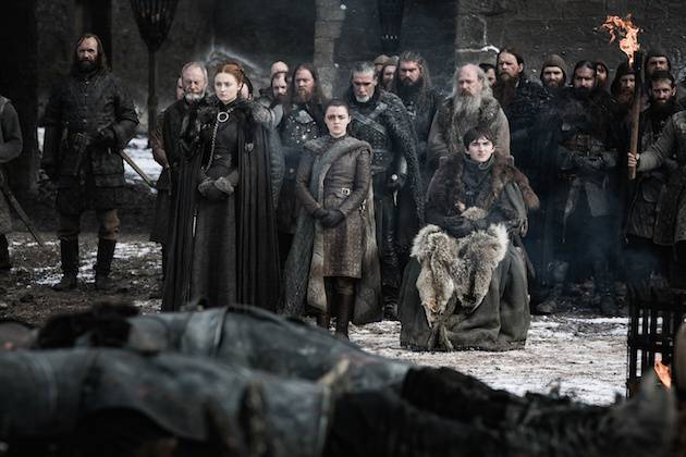 Game of Thrones  Elenco se prepara para a batalha final em fotos da última  temporada - NerdBunker