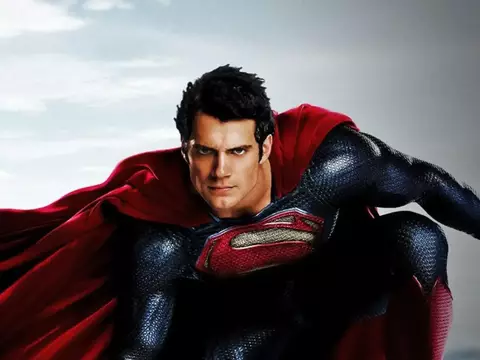 Superman | Zack Snyder divulga 1ª foto tirada de Henry Cavill como o herói