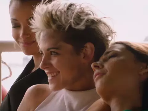 Ella Balinska, Kristen Stewart e Naomi Scott em As Panteras/Sony Pictures