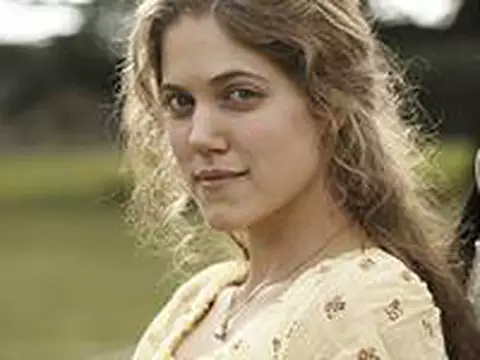 Mockingbird Lane | Contratada a atriz que viverá a humana da família Munster 