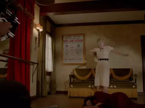 Feud | Bette Davis bate em Joan Crawford em clipe da nova antologia de Ryan Murphy