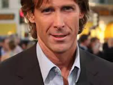 Michael Bay fala sobre Tartarugas Ninja e Transformers 4