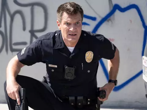 Criador de The Rookie confirma crossover se spin-off for aprovado
