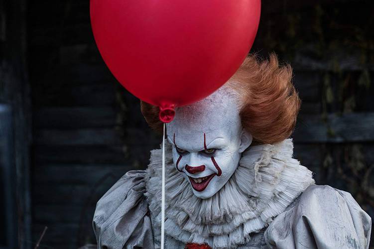 Bill Skarsgard como Pennywise em It: A Coisa