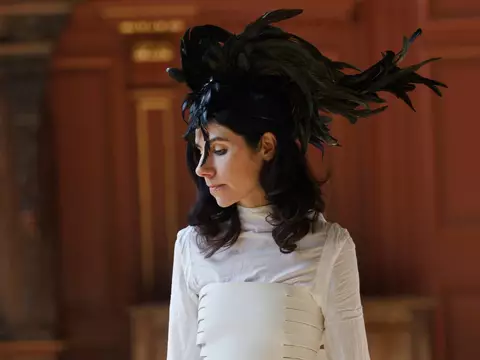 PJ Harvey vai lançar novo álbum em 2016