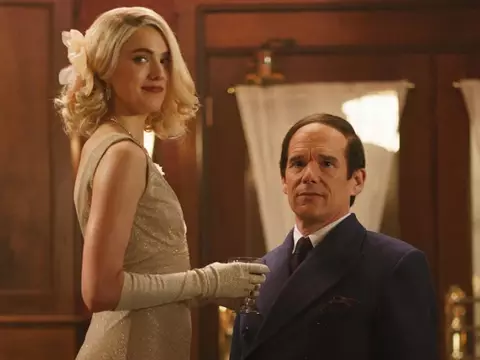 Blue Moon conta com Ethan Hawke magnético em comédia de sutilezas