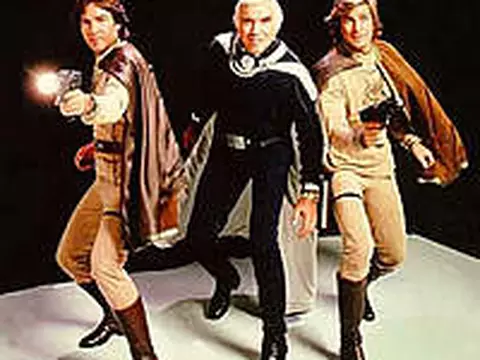 Richard Hatch de volta a <i>Battlestar Galactica</i>