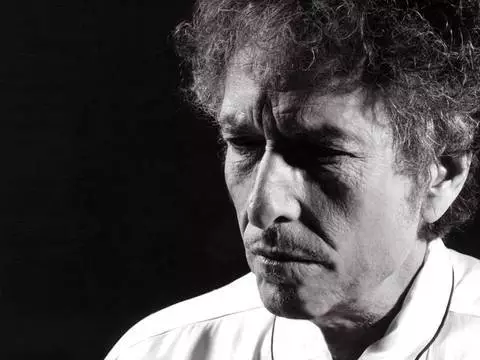 Pela primeira vez, Bob Dylan chega ao topo das paradas da Billboard
