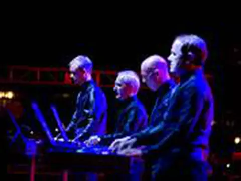 Kraftwerk substituirá Björk no Sónar São Paulo