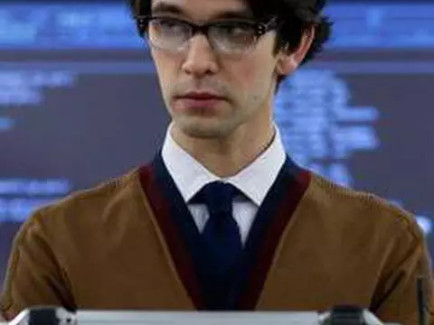 Ben Whishaw em 007 - Operação Skyfall (Divulgação)