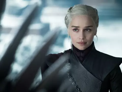 Game of Thrones | Emilia Clarke abre o jogo sobre salário na série