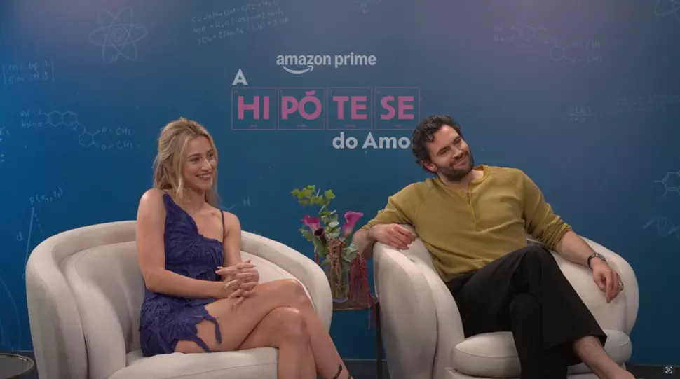 A Hipotese Do Amor Lili Reinhart Tom Bateman Entrevista