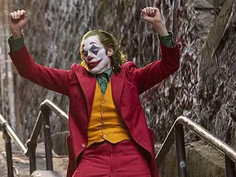 Coringa de Joaquim Phoenix não encontrará Batman de Robert Pattinson
