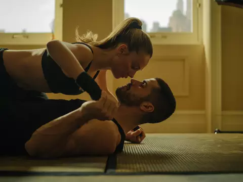 Prime Video une estrelas de Elite e A Substância em novo thriller romântico