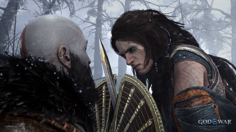 Kratos e Freya lutando.