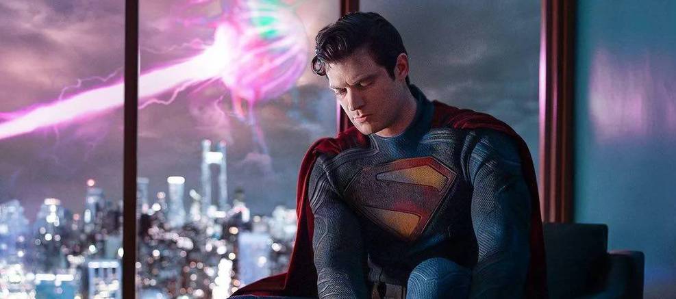 James Gunn Revela Trabalho em Novo Filme da DC Enquanto Finaliza 'Superman'