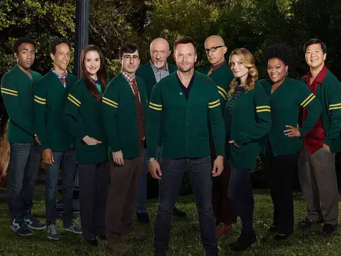 Imagem promocional da 5ª temporada de Community/NBC