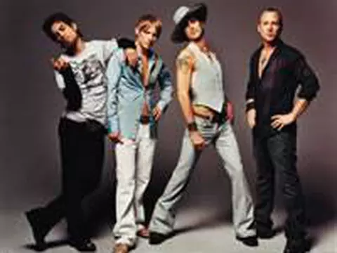 Jane's Addiction | Baterista fala sobre a criação do próximo disco