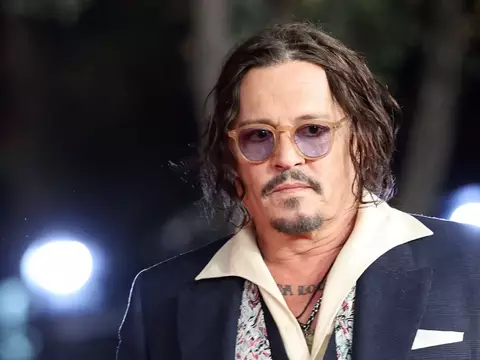 Ebenezer: Um Conto de Natal | Johnny Depp aparece caracterizado em novas fotos