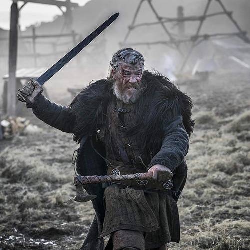 Vikings: Alexander Ludwig se despede da série e ganha objeto importante de  Björn - Notícias Série - como visto na Web - AdoroCinema