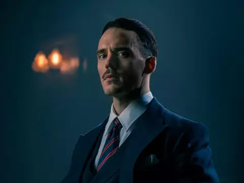 Peaky Blinders | Sam Claflin diz que não retorna como Oswald Mosley para filme