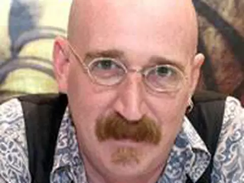 FIQ | Brian Azzarello e Sean Gordon Murphy cancelam vinda ao Brasil