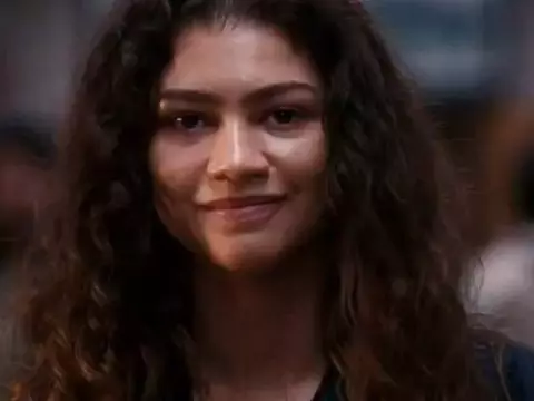 Zendaya como Rue, em Euphoria (HBO/Divulgação)