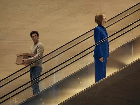 Primeiro as Damas | Rosamund Pike lidera mundo dominado por mulheres no trailer