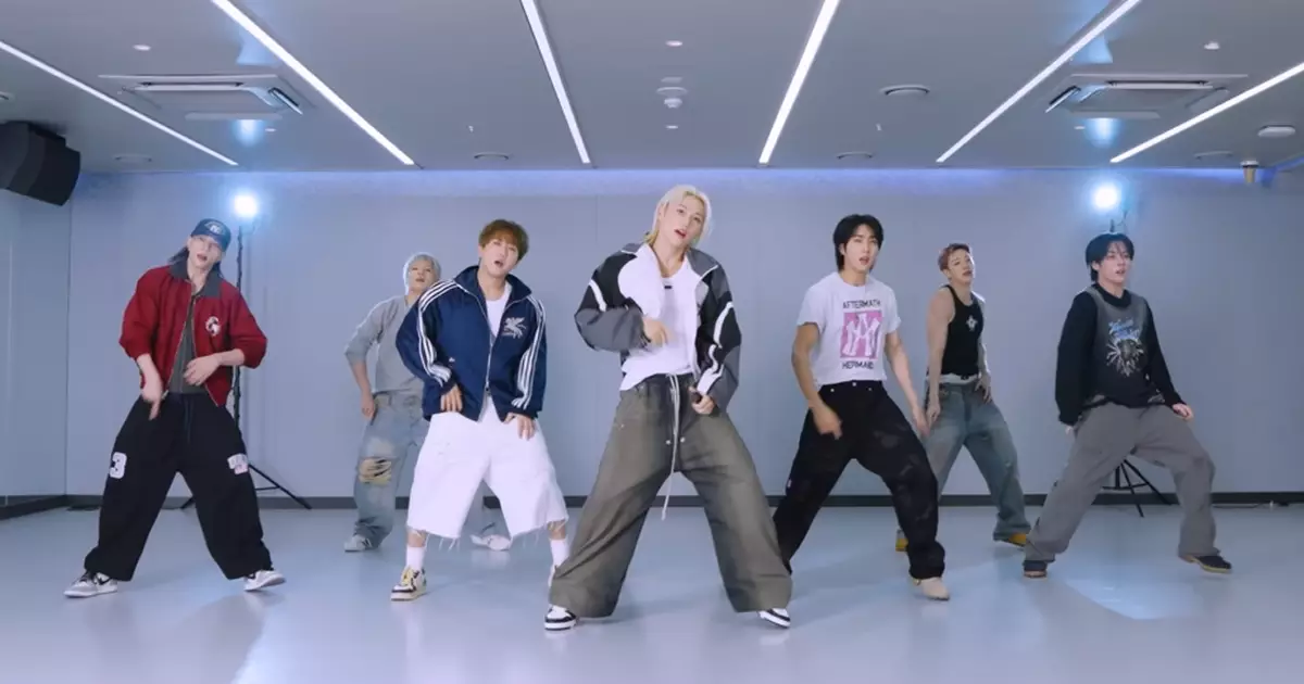 Stray Kids divulga vídeo da coreografia de "This & That"; assista