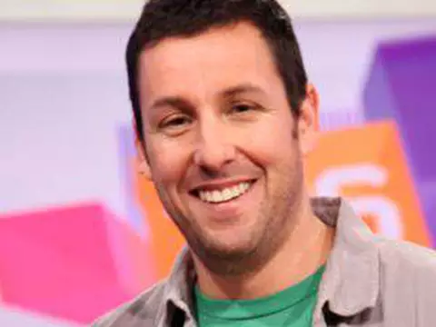 Eddie Vedder toca "My Generation" do The Who, com Adam Sandler; assista