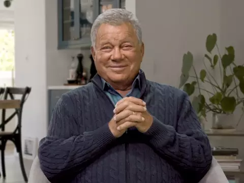 Cena de Star Trek: Generations reunindo Picard e Kirk (Paramount Pictures/Divulgação)