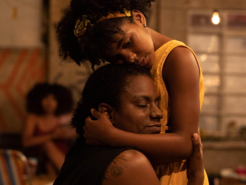 Para o bem e para o mal, A Melhor Mãe do Mundo não foge da miséria de folhetim