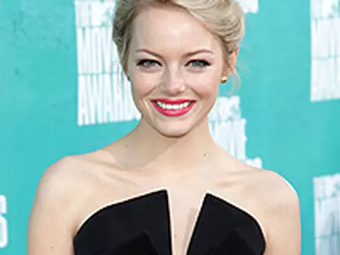 Deep Tiki | Emma Stone está no novo filme de Cameron Crowe