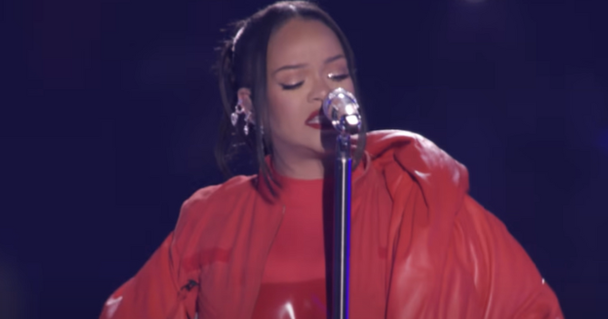 Rihanna Streams Surge to 640% Following Halftime Show