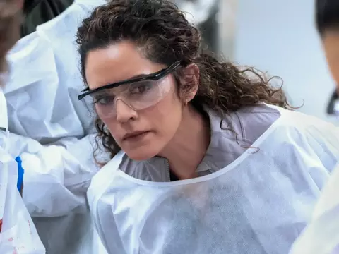 The Pitt | Bebê abandonado será importante na 2ª temporada; entenda